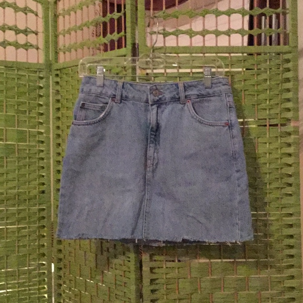 🦋Topshop Moto Sz 6 Denim Jean Fun to Wear Skirt🦋 - Picture 1 of 5